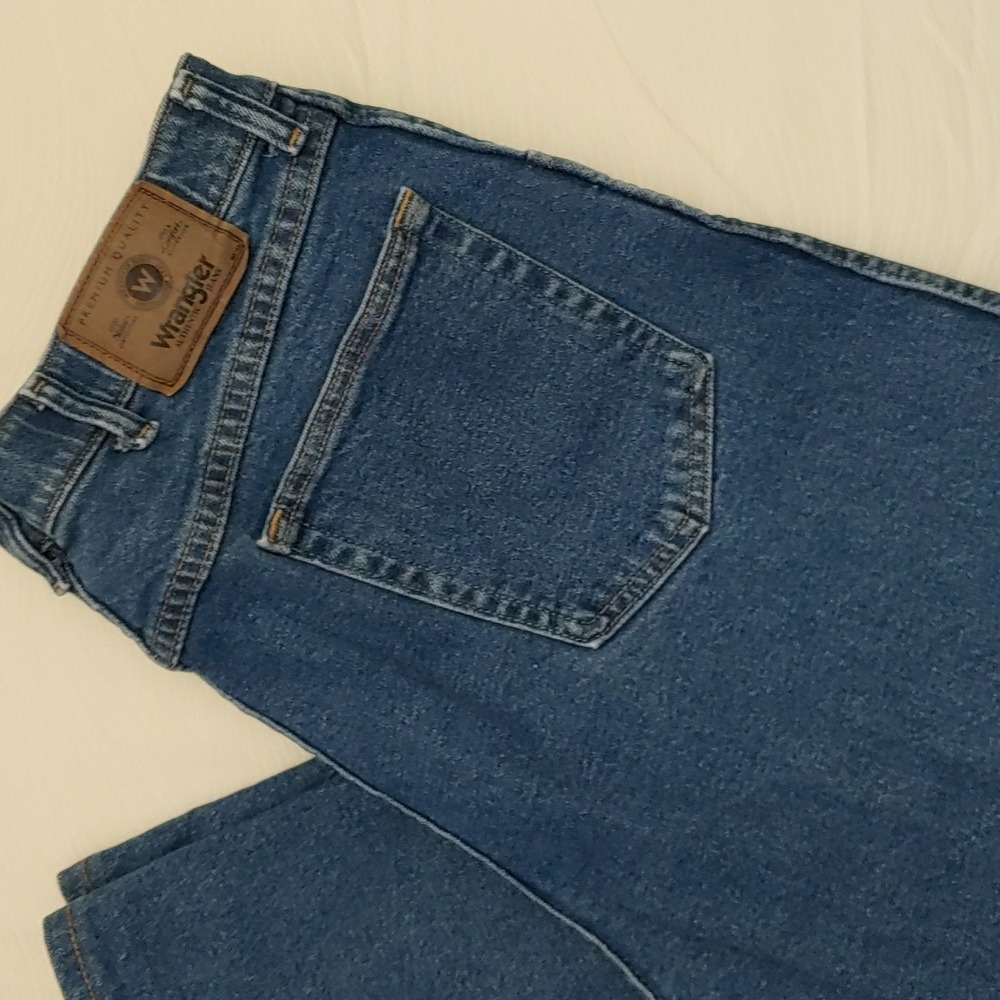 Wrangler Men's 38W Regular Fit Jeans